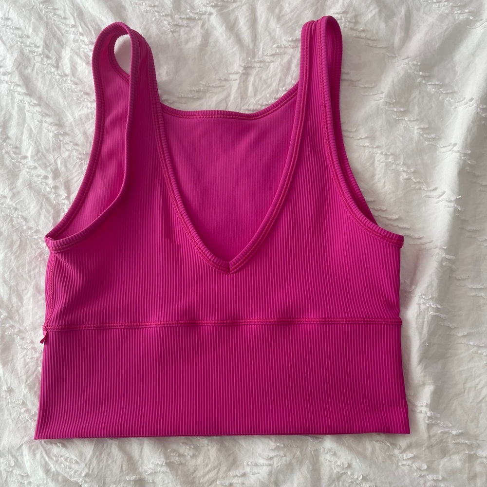 size 6 lululemon sonic pink🩷 tank top